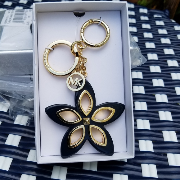 MICHAEL Michael Kors Keychain Flora Grommet Admiral Blue Gold Tone Hardware NWT - Picture 2 of 10